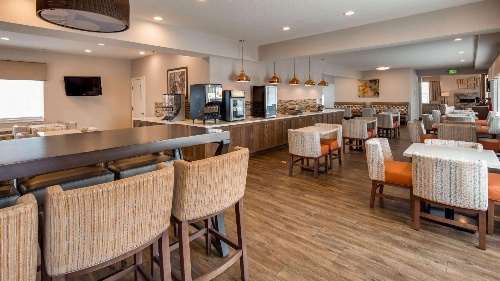 Best Western Plus Bayshore Inn image 1