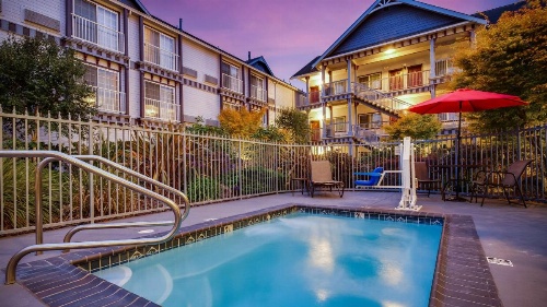 Best Western Plus Bayshore Inn image 13