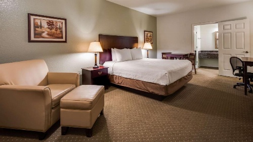 Best Western Plus Bayshore Inn image 20
