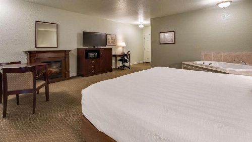 Best Western Plus Bayshore Inn image 33