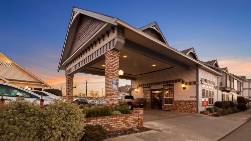 Best Western Plus Bayshore Inn image 7
